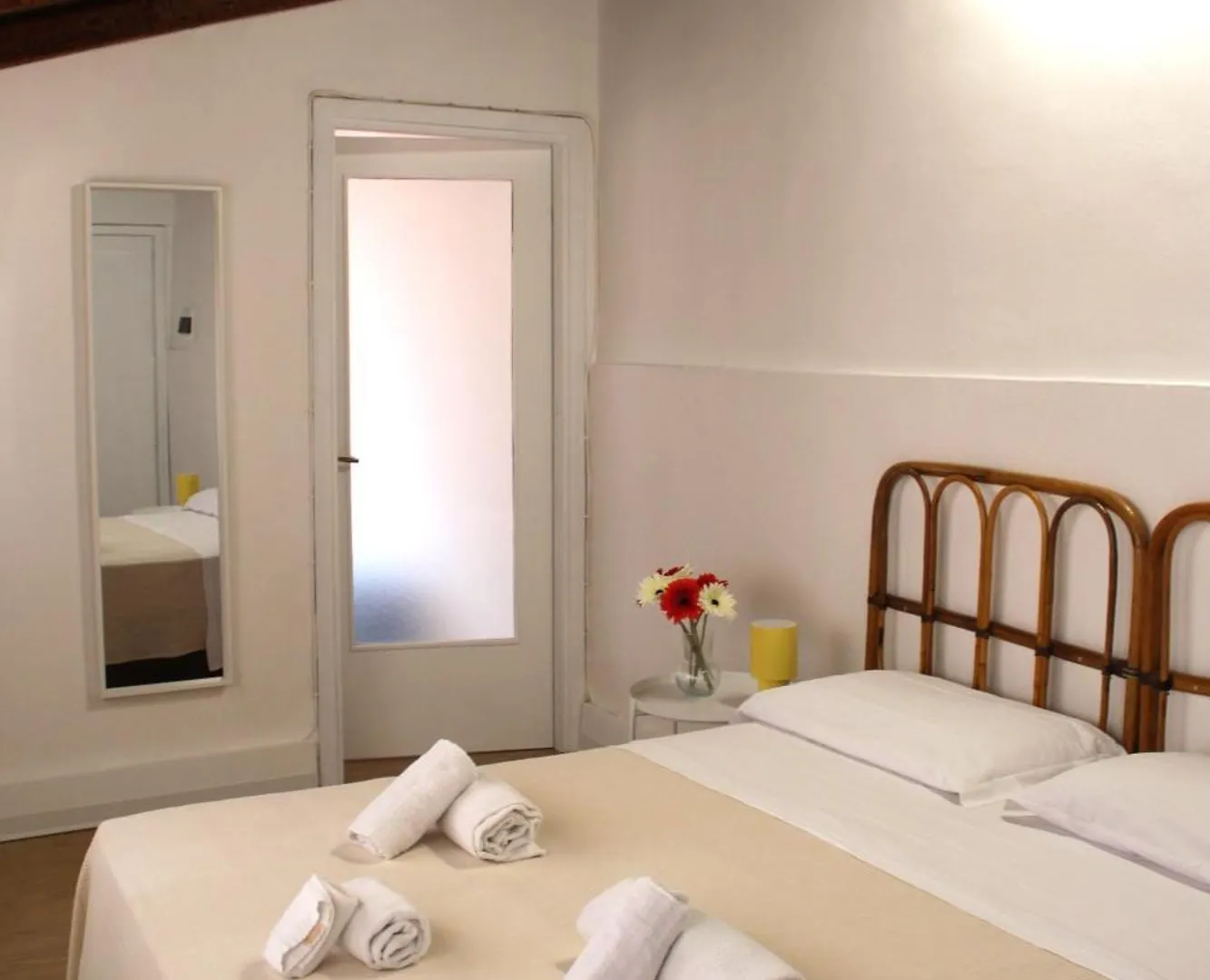 Terrasini 2000 Home Holidays Italia
